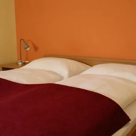 Sauer Gmbh 3* Straß in Steiermark