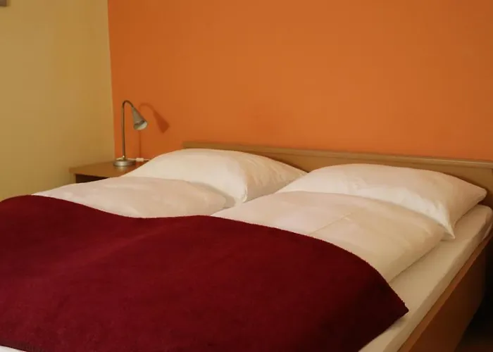 Sauer Gmbh 3* Straß in Steiermark